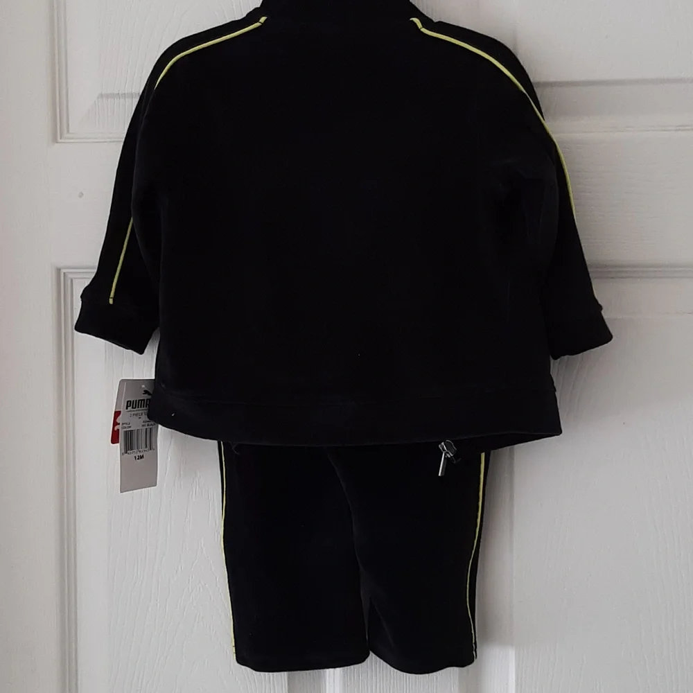 Puma NWT 12M Toddler Black and Yellow Velour Tracksuit - Picture 4 of 7